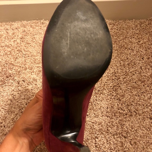 Vince Camuto plum booties 💜👠👑 - Picture 3 of 6